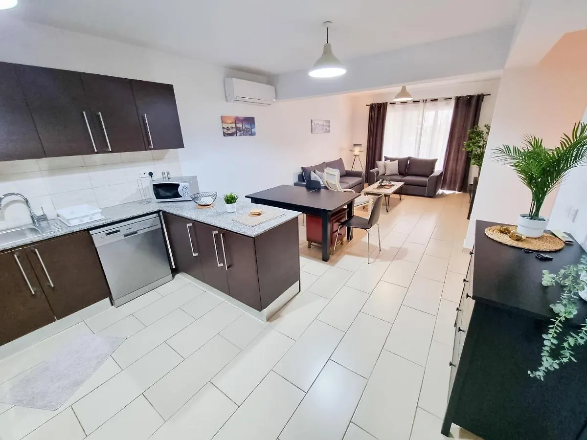 Light House Apartment Larnaca